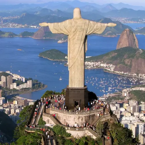 Imagem: Cristo Redentor, Brasil - Uma das 7 maravilhas do mundo moderno