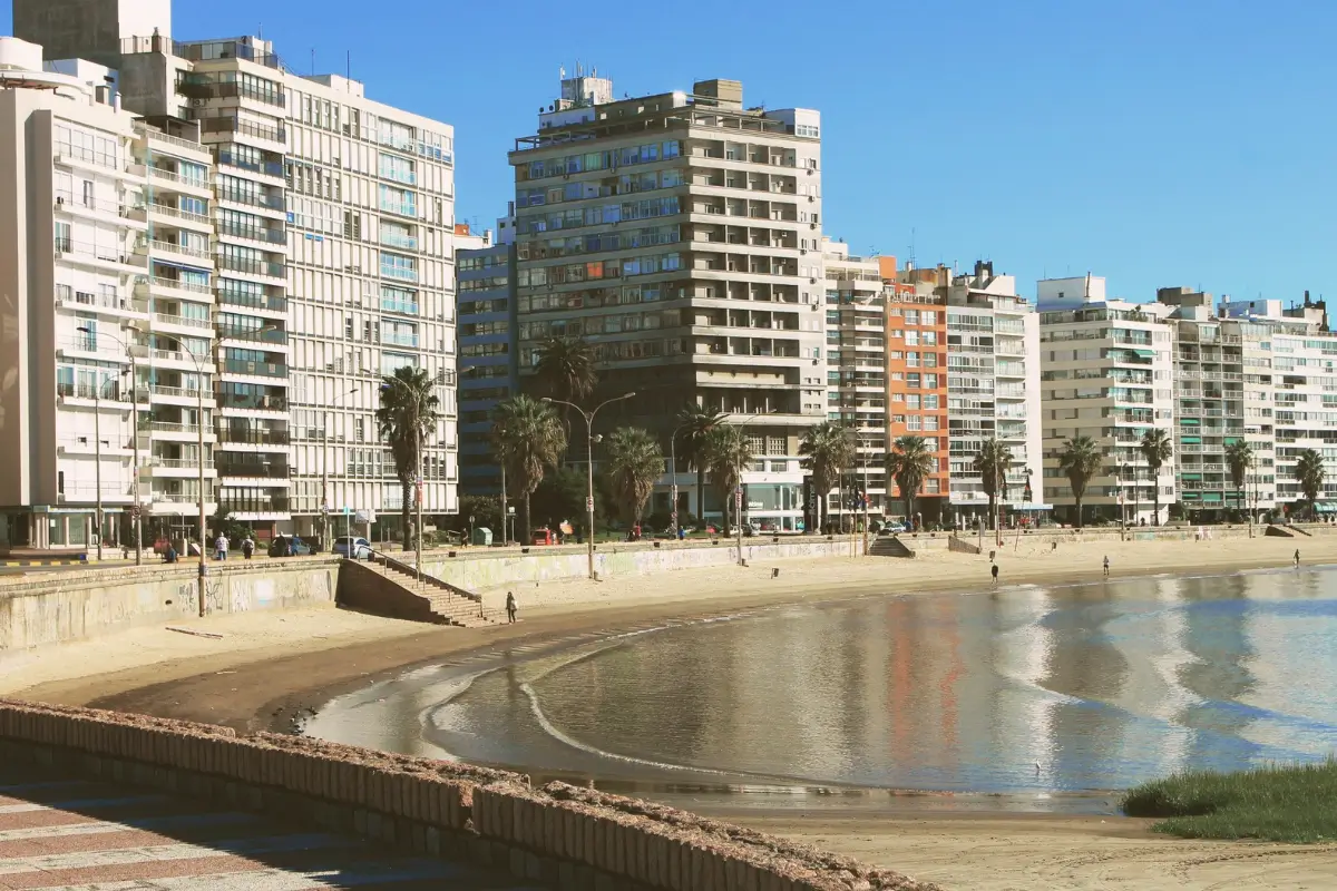 Playa Pocitos Montevideo